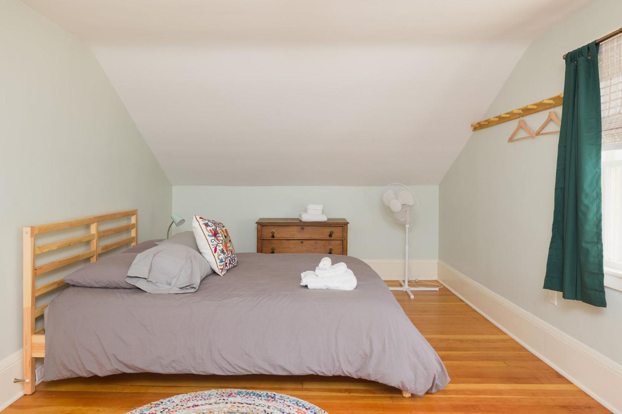 Queen City Bungalow & Cottages Burlington Eksteriør bilde