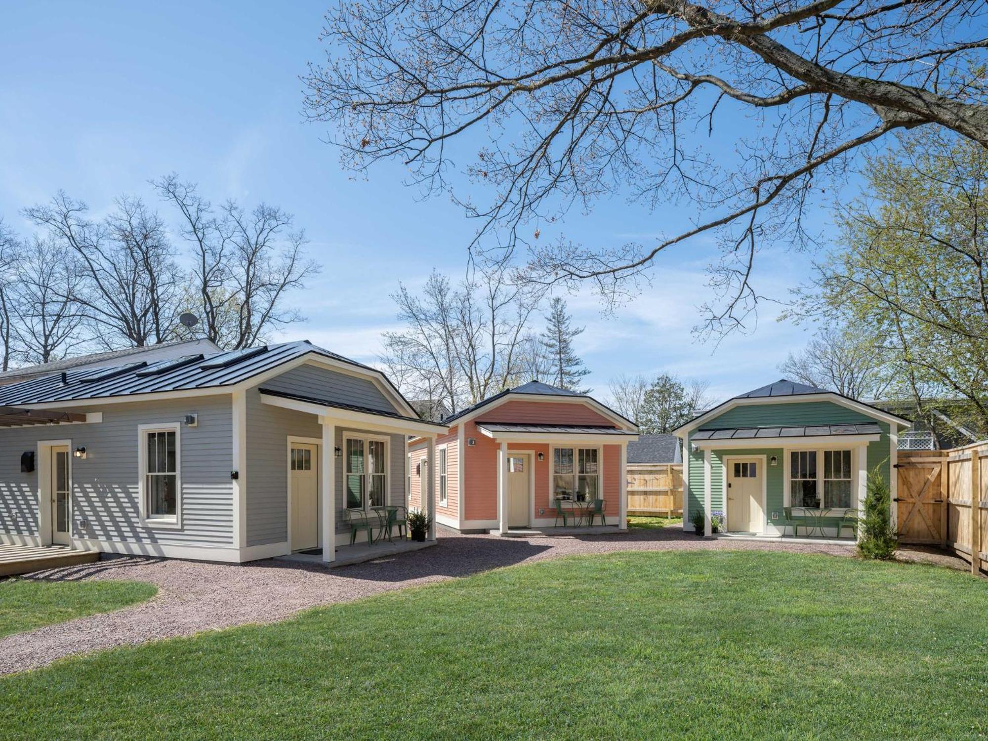 Queen City Bungalow & Cottages Burlington Eksteriør bilde