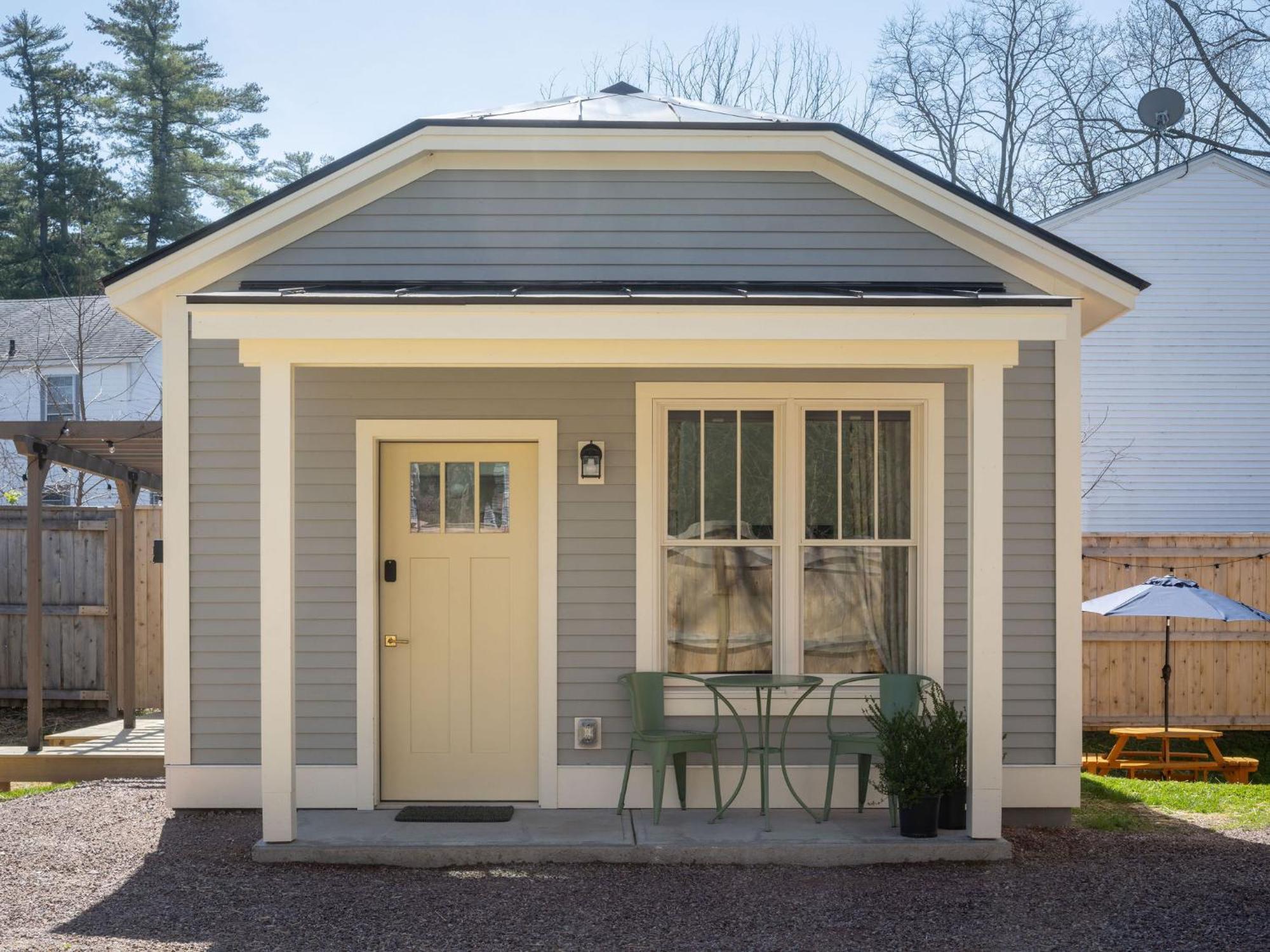 Queen City Bungalow & Cottages Burlington Eksteriør bilde